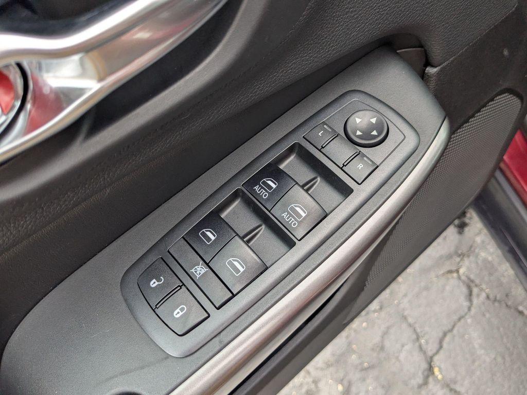 used 2019 Jeep Cherokee car, priced at $18,063