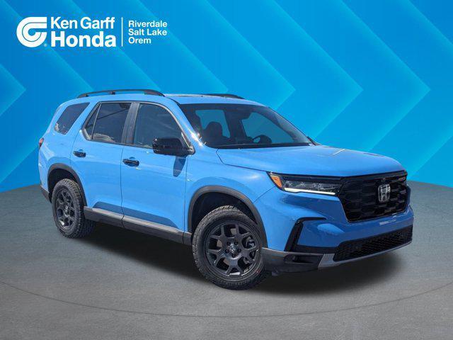 new 2025 Honda Pilot car, priced at $48,621