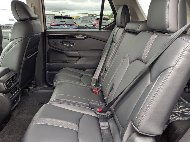 new 2025 Honda Pilot car, priced at $46,550