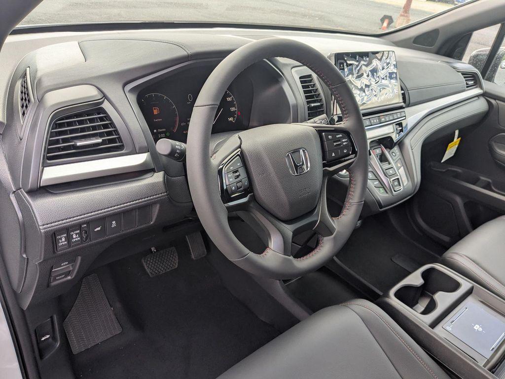 new 2026 Honda Odyssey car, priced at $44,294