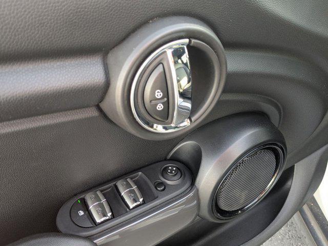 used 2022 MINI Hardtop car, priced at $17,514