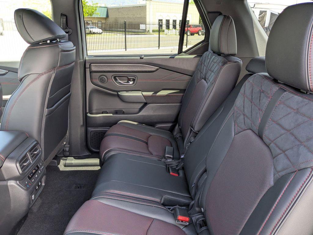 new 2026 Honda Pilot car, priced at $57,594