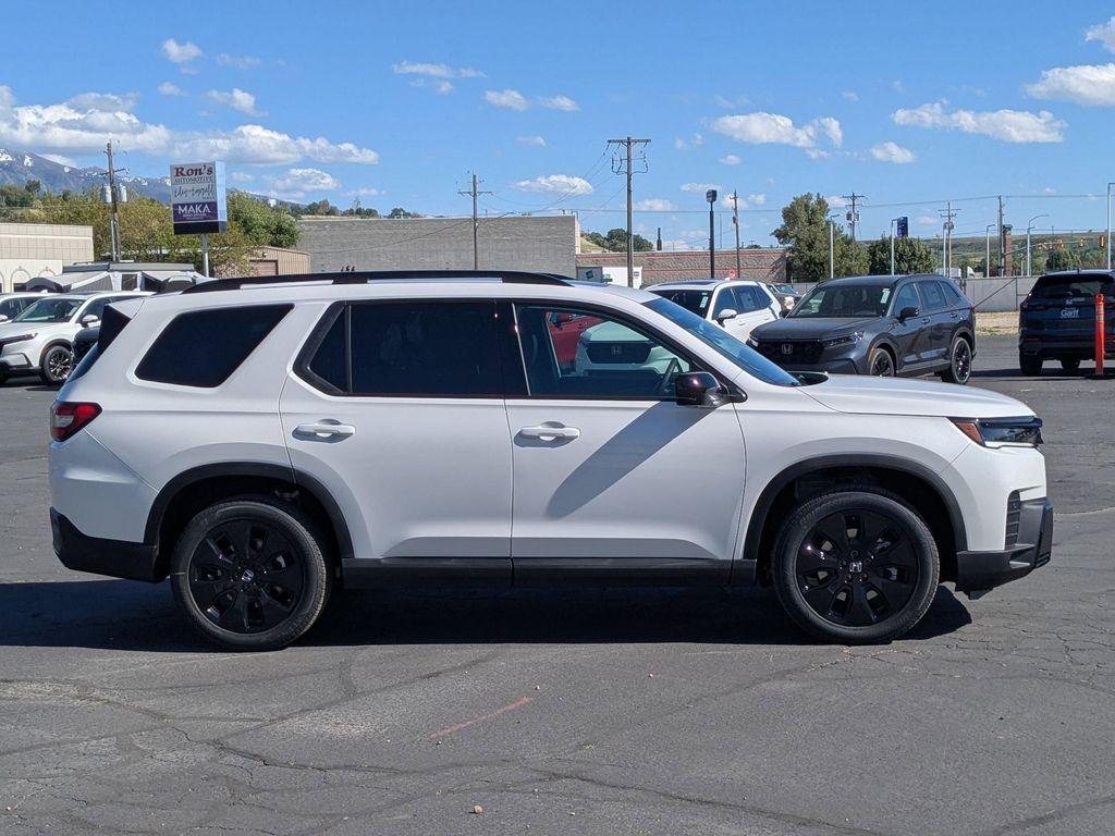 new 2026 Honda Pilot car, priced at $57,394