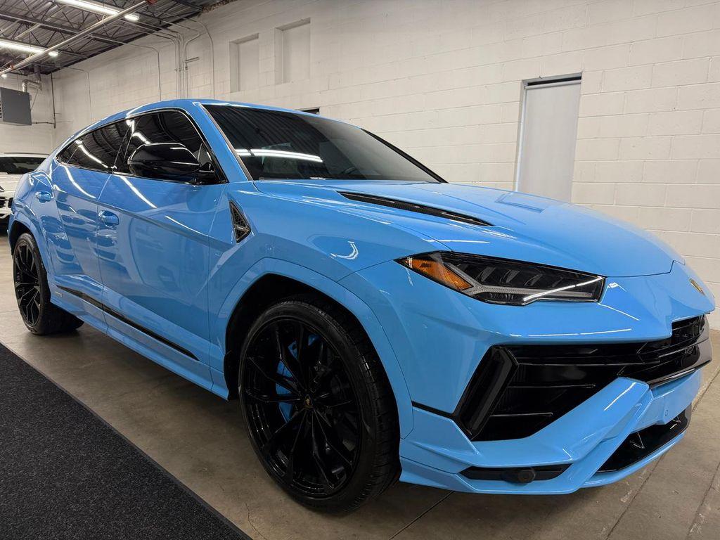 used 2023 Lamborghini Urus car, priced at $255,966