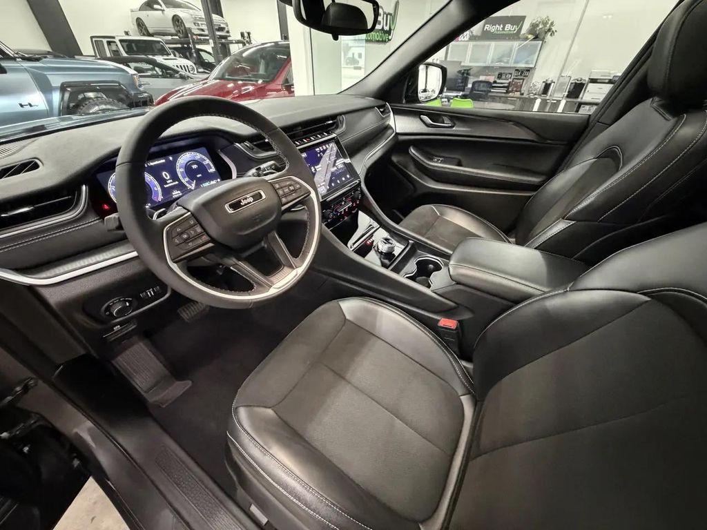 used 2024 Jeep Grand Cherokee car, priced at $30,767