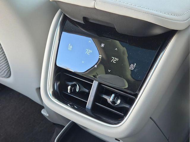 new 2025 Volvo EX90 car, priced at $92,490