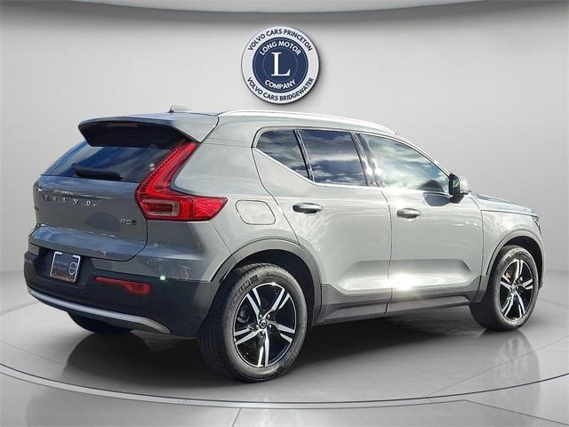 used 2025 Volvo XC40 car, priced at $29,150