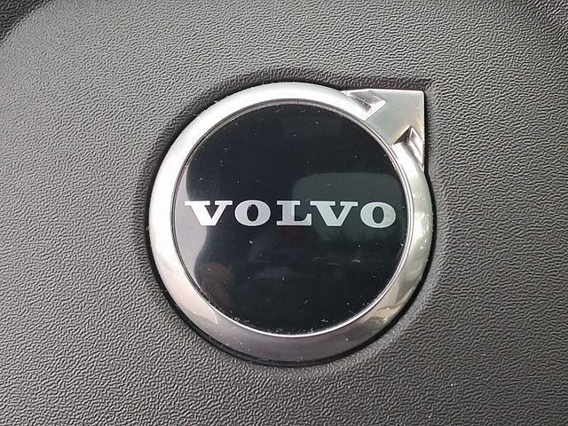 new 2026 Volvo XC60 car, priced at $59,290