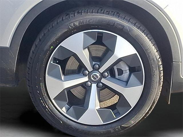 used 2025 Volvo XC40 car, priced at $30,888