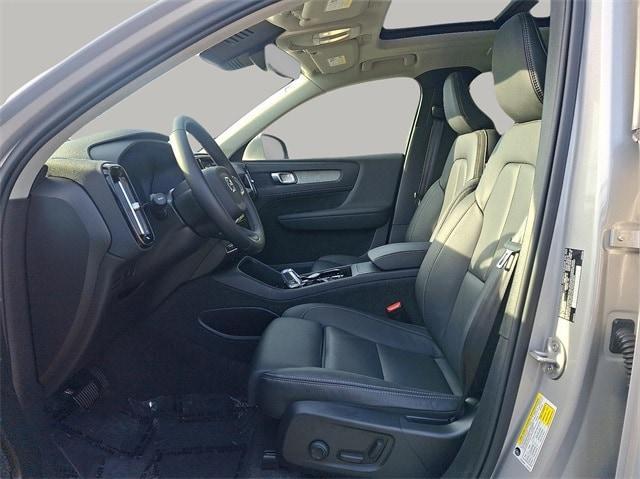 used 2025 Volvo XC40 car, priced at $30,888