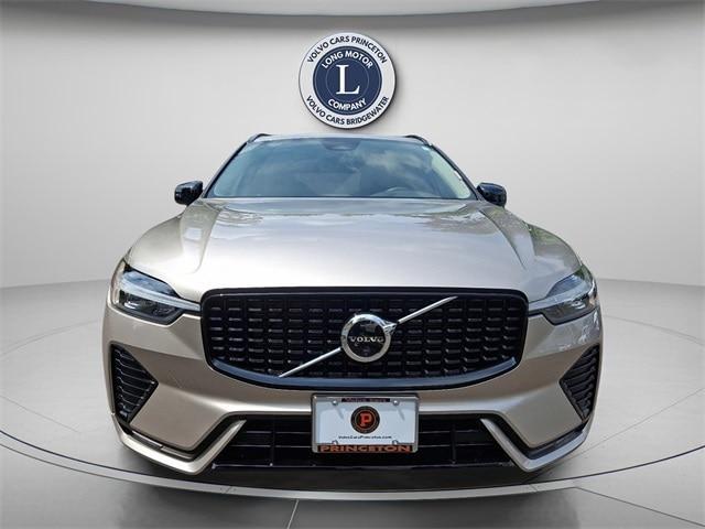 used 2025 Volvo XC60 car, priced at $34,800