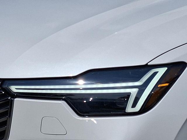 new 2026 Volvo XC90 car, priced at $75,270