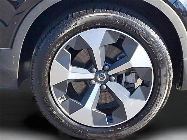 used 2025 Volvo XC40 car, priced at $30,839