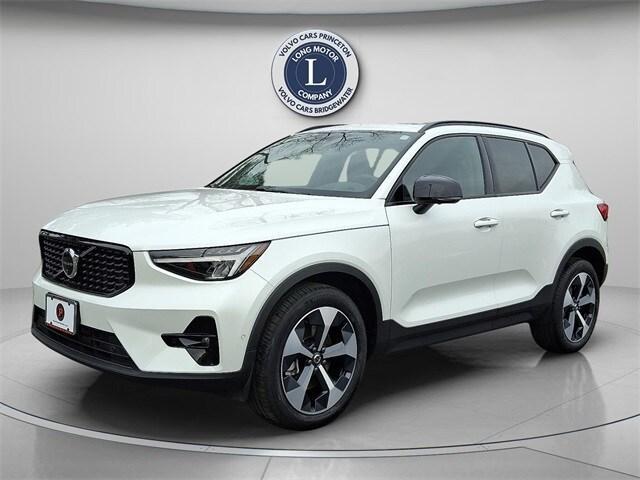 used 2025 Volvo XC40 car, priced at $31,839