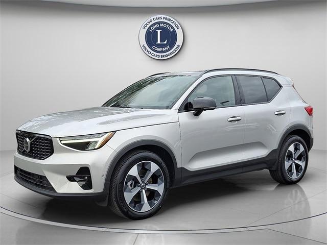 used 2025 Volvo XC40 car, priced at $30,877