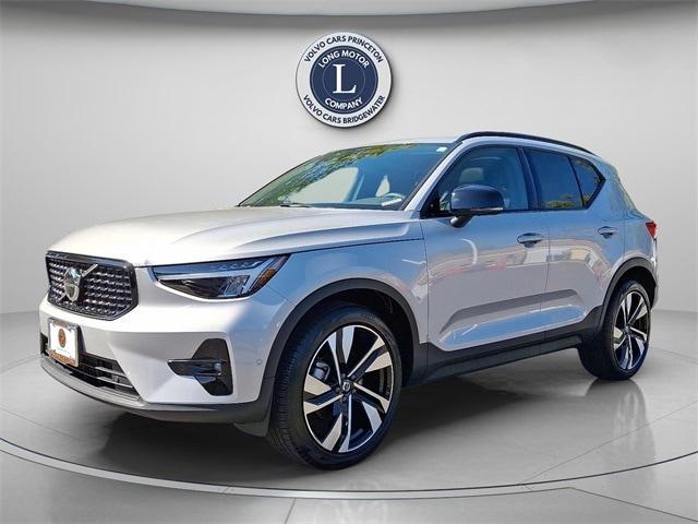 used 2025 Volvo XC40 car, priced at $29,990