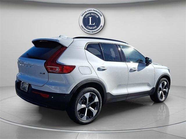 used 2025 Volvo XC40 car, priced at $31,991