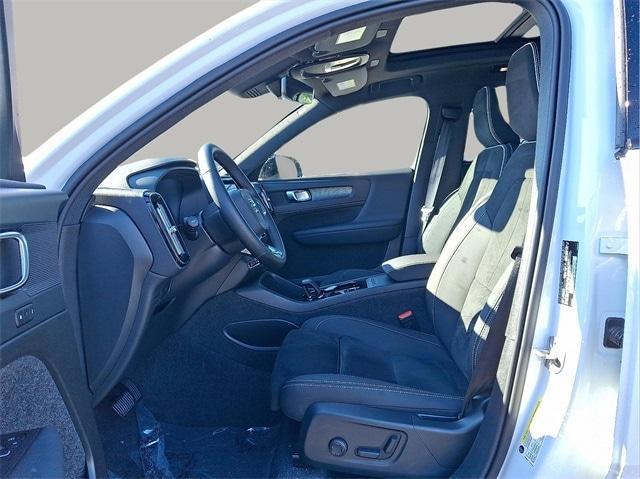 used 2025 Volvo XC40 car, priced at $31,991