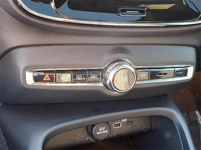 used 2025 Volvo XC40 car, priced at $31,991