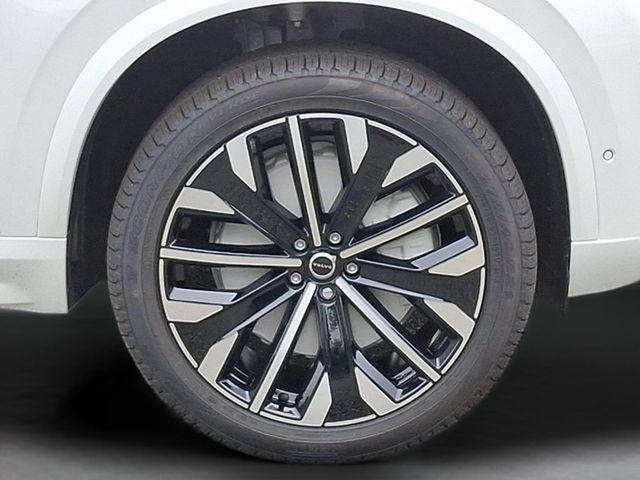 new 2026 Volvo XC90 car, priced at $71,825