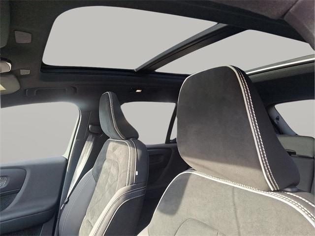 used 2025 Volvo XC40 car, priced at $30,888