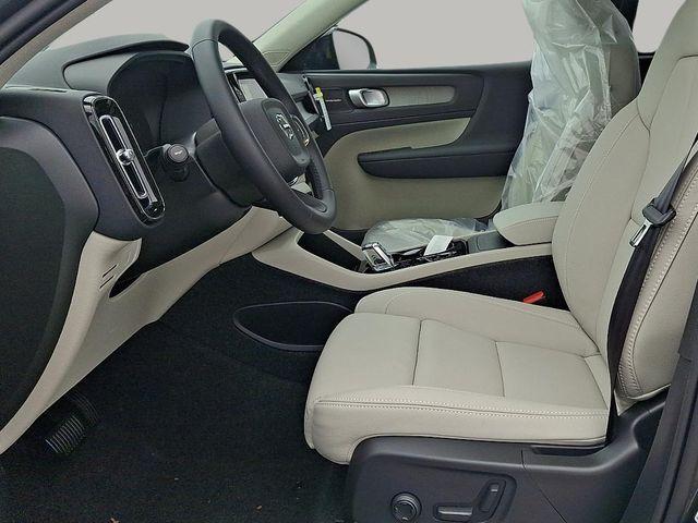 new 2026 Volvo XC40 car, priced at $53,525