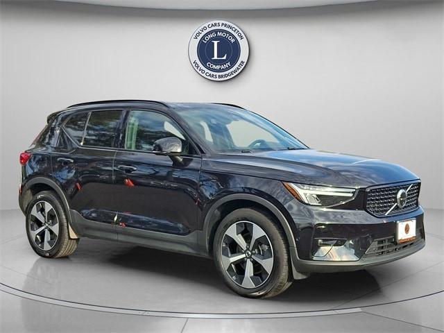 used 2025 Volvo XC40 car, priced at $31,100