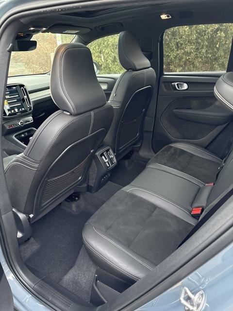 used 2022 Volvo XC40 car, priced at $26,788