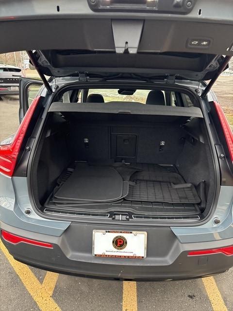 used 2022 Volvo XC40 car, priced at $26,788