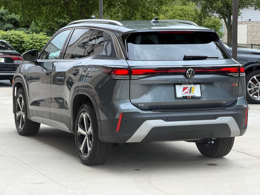 used 2025 Volkswagen Tiguan car, priced at $31,718