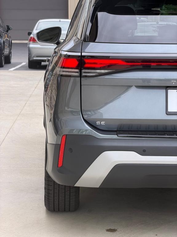 used 2025 Volkswagen Tiguan car, priced at $31,718