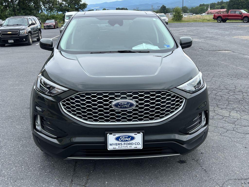used 2024 Ford Edge car, priced at $30,181