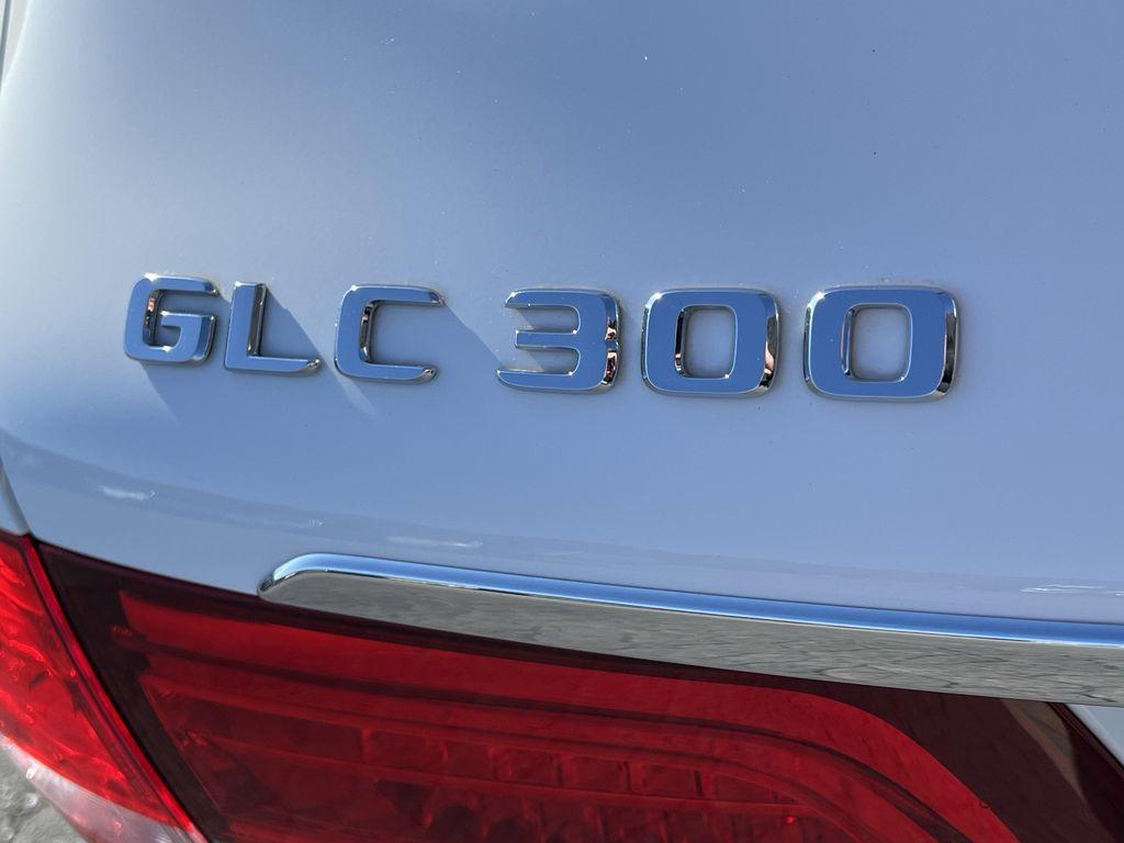 used 2019 Mercedes-Benz GLC 300 car, priced at $16,982