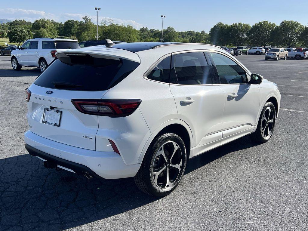 used 2023 Ford Escape car, priced at $28,982