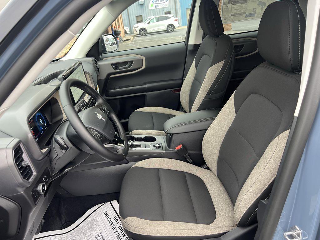 new 2025 Ford Bronco Sport car, priced at $35,779