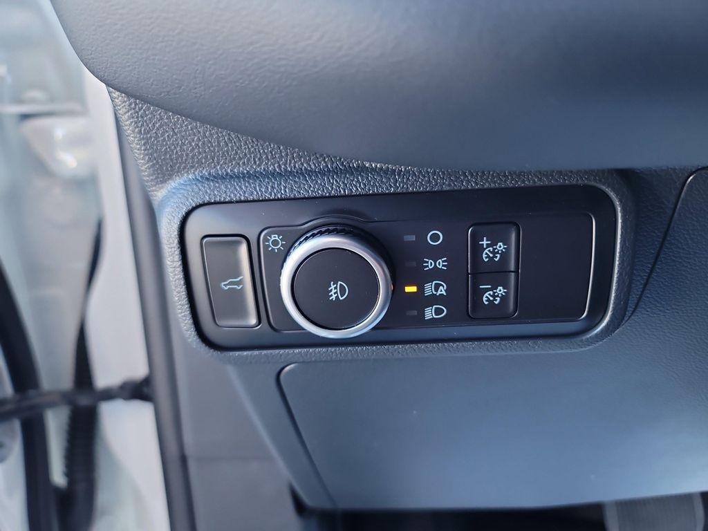 new 2025 Ford Explorer car, priced at $48,529