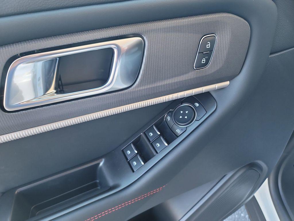 new 2025 Ford Explorer car, priced at $48,529