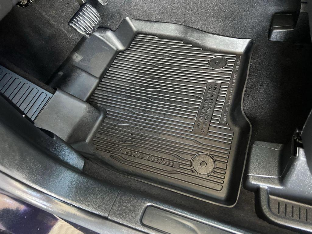 used 2024 Ford Edge car, priced at $29,181