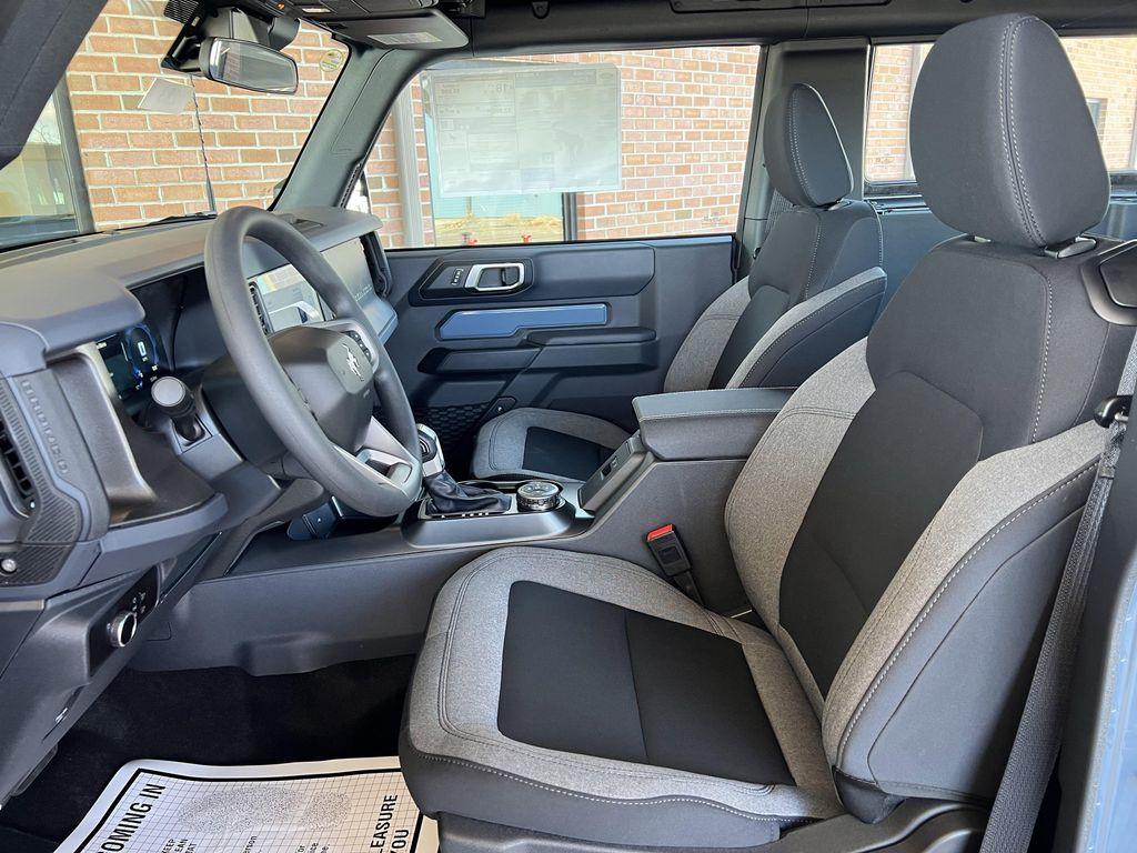 new 2025 Ford Bronco car, priced at $50,652