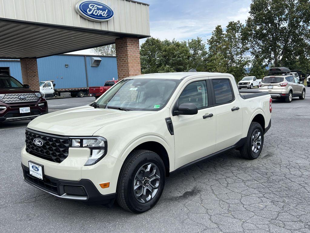new 2025 Ford Maverick car, priced at $32,111
