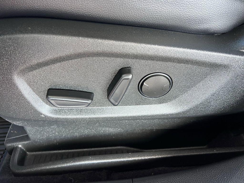 used 2022 Ford Edge car, priced at $23,982