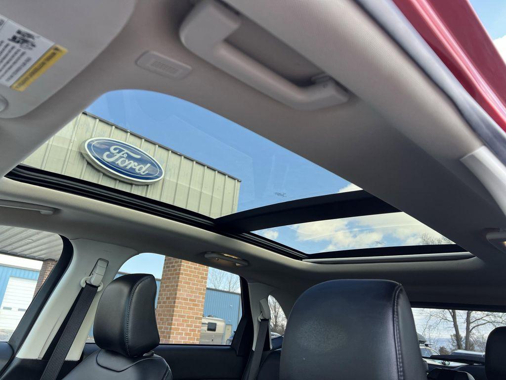 used 2022 Ford Edge car, priced at $23,982