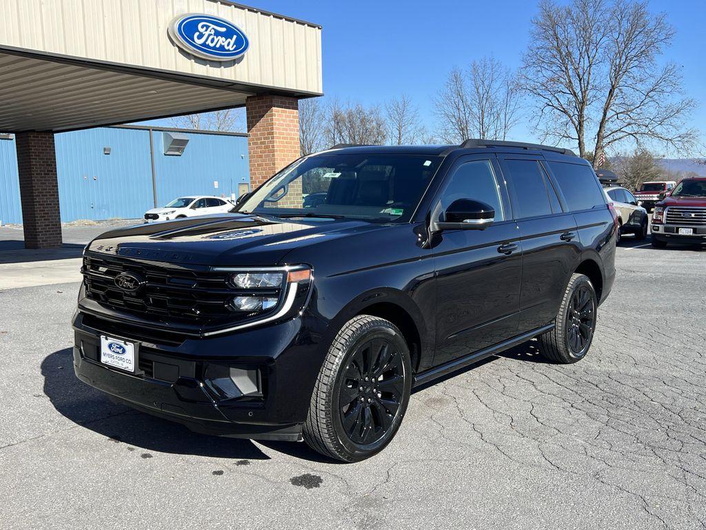 new 2025 Ford Expedition car, priced at $79,039