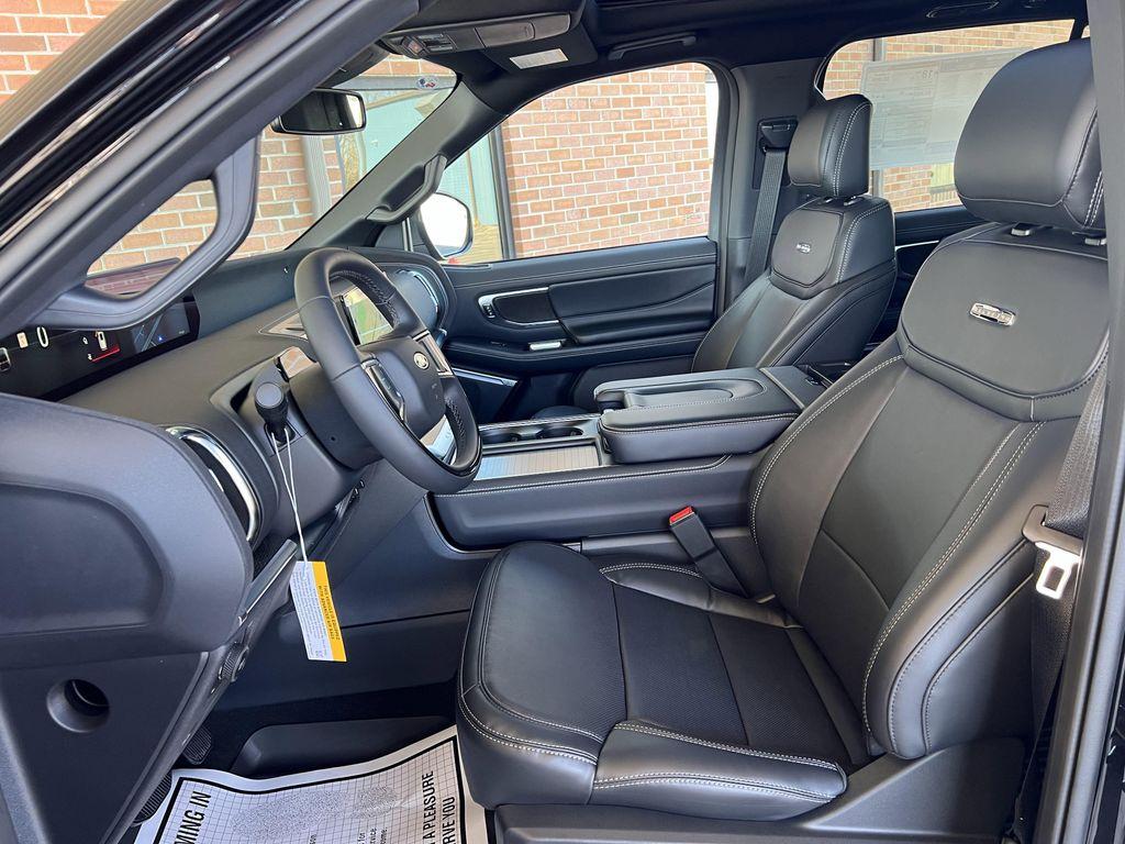 new 2025 Ford Expedition car, priced at $79,039