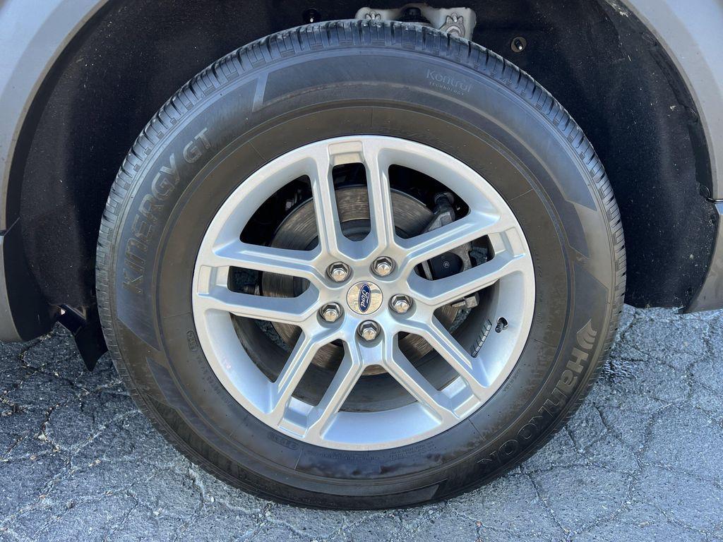 used 2025 Ford Explorer car, priced at $33,982