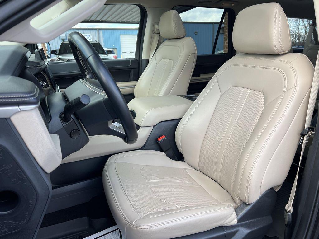 used 2023 Ford Expedition car, priced at $59,982