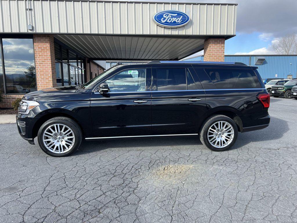 used 2023 Ford Expedition car, priced at $59,982