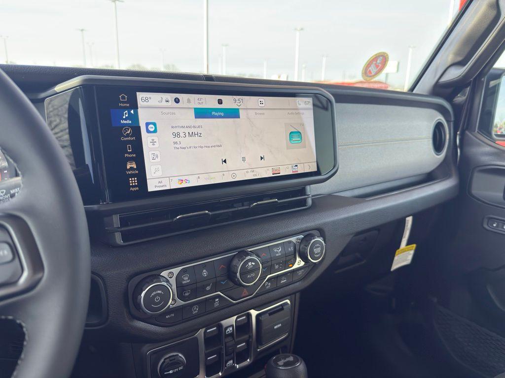 new 2026 Jeep Wrangler car, priced at $47,082