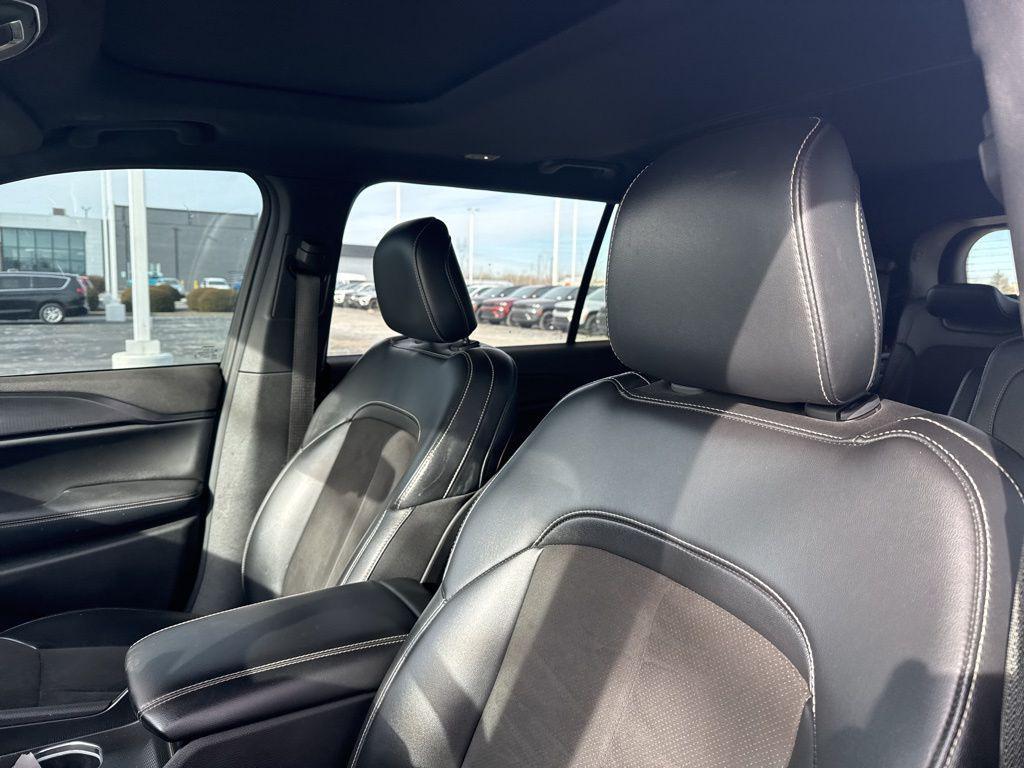 used 2024 Jeep Grand Cherokee L car, priced at $33,465