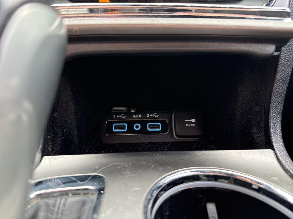 used 2018 Jeep Grand Cherokee car, priced at $13,625